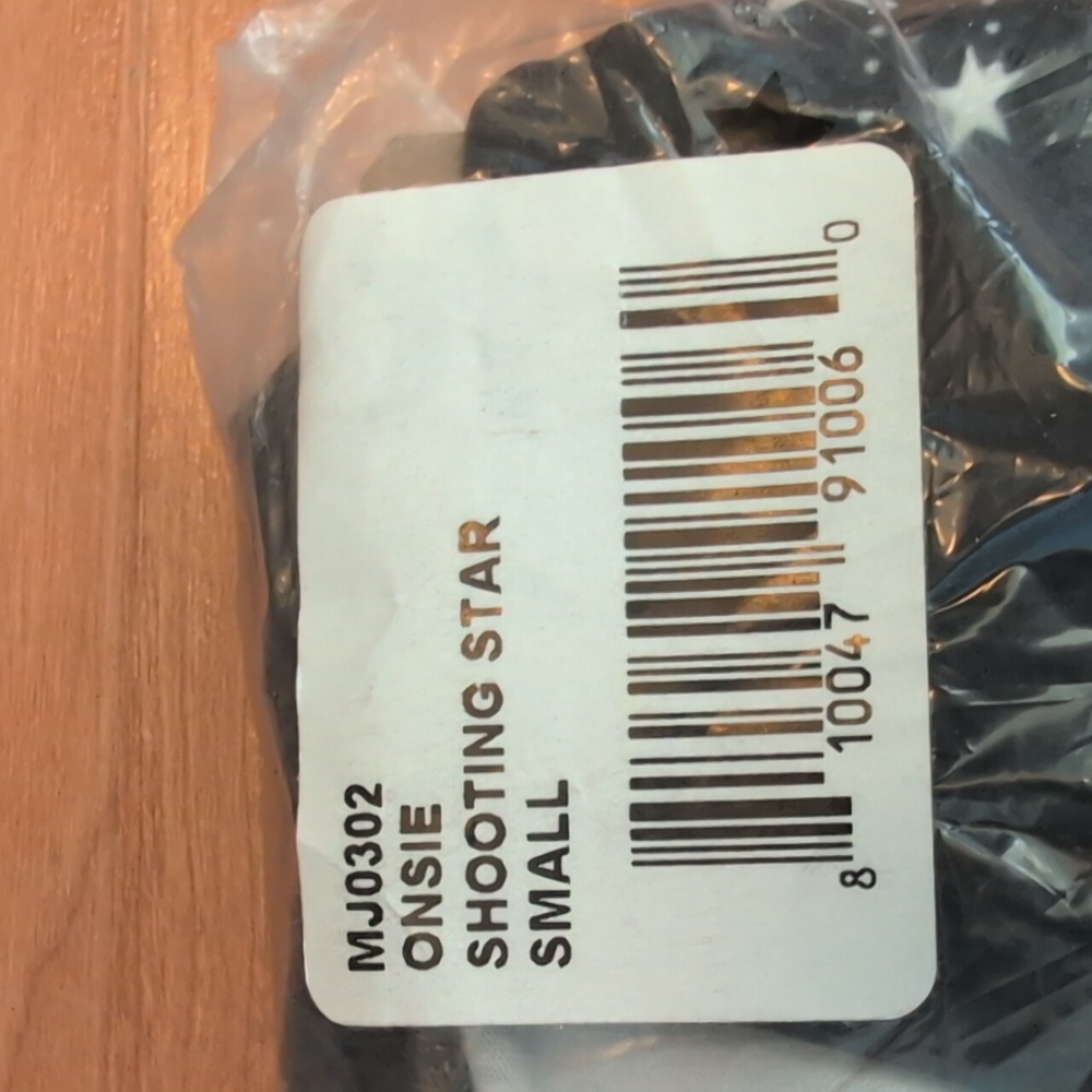 NWT Mason Grey Black And White Shooting Star Onesie Pajamas Size S - Picture 2 of 6